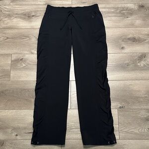 Athleta La Viva Ruched Jogger Pants Black Hiking Casual Travel Size 4